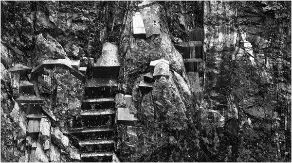 Staudamm-Mauer